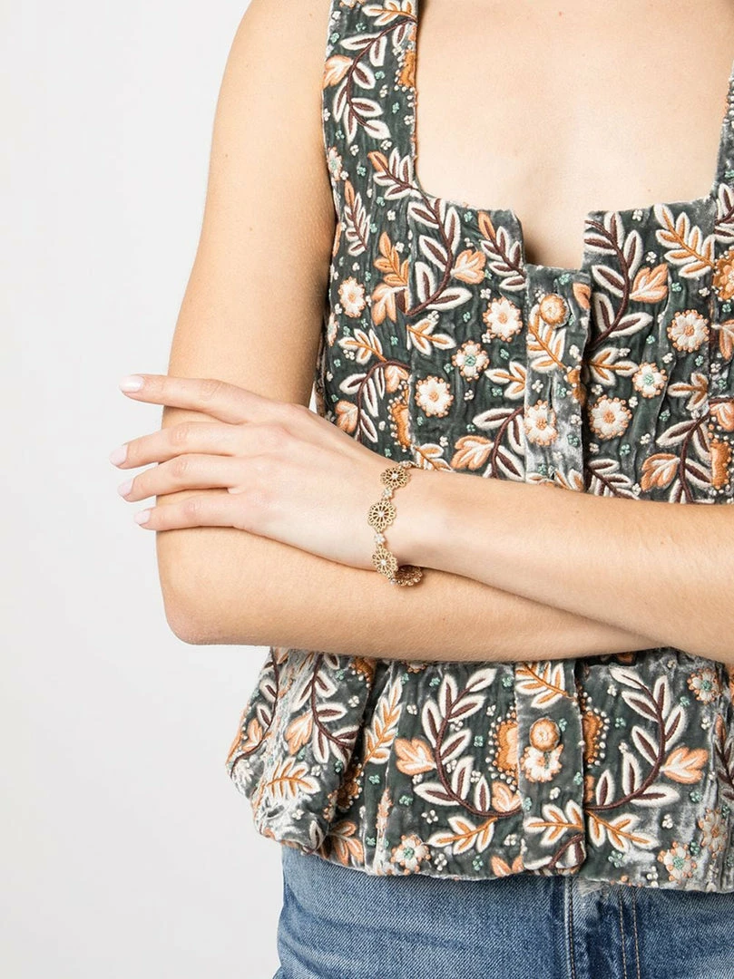 Jewelry Crystal Embellished Gold Flower Bracelet